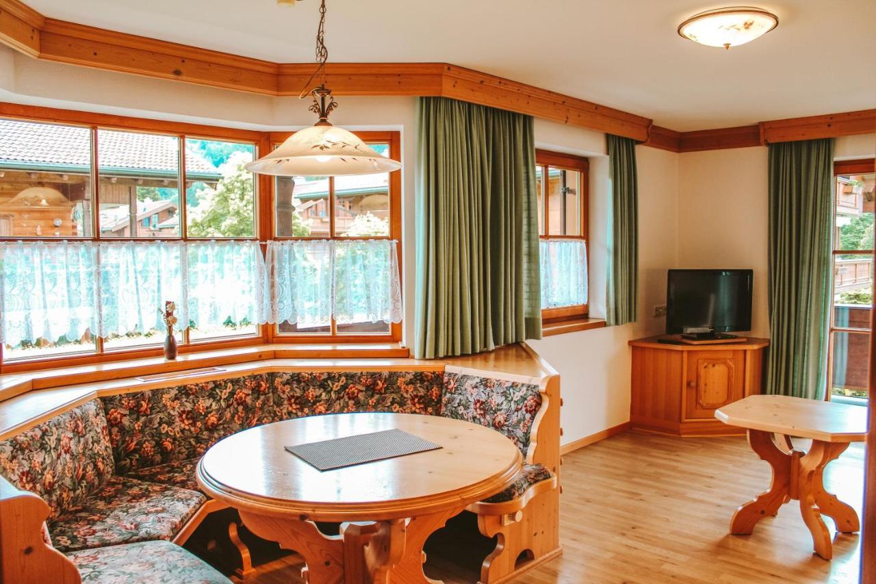One-Bedroom Apartment,1258901902:JPEG